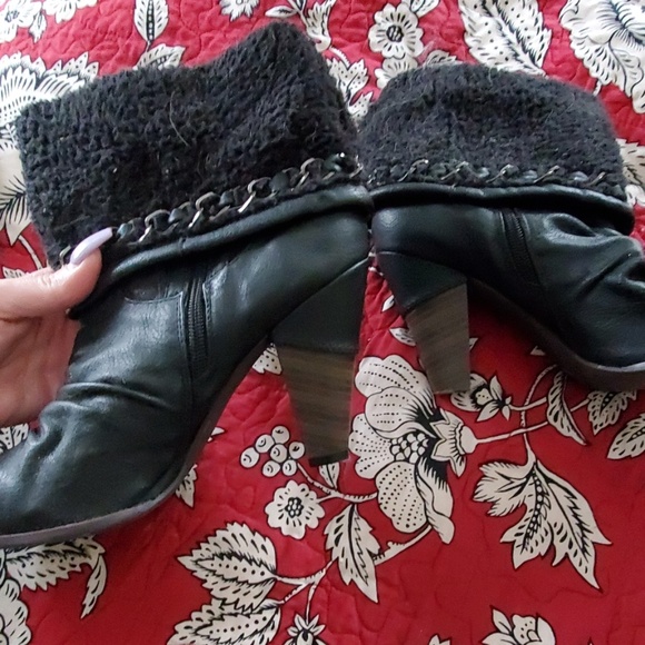 black booties - Picture 3 of 4